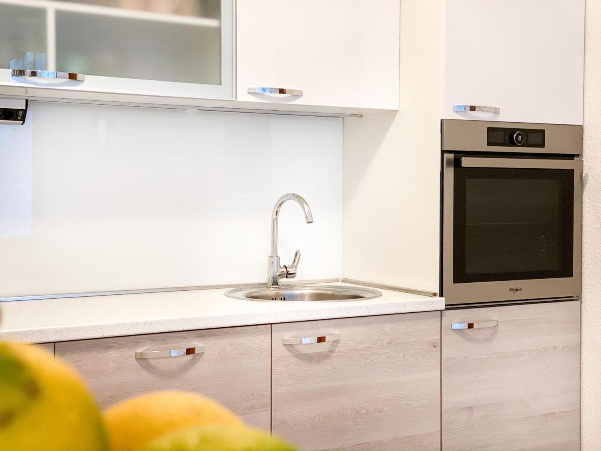 Apartman Zorka ポヴィヤ エクステリア 写真