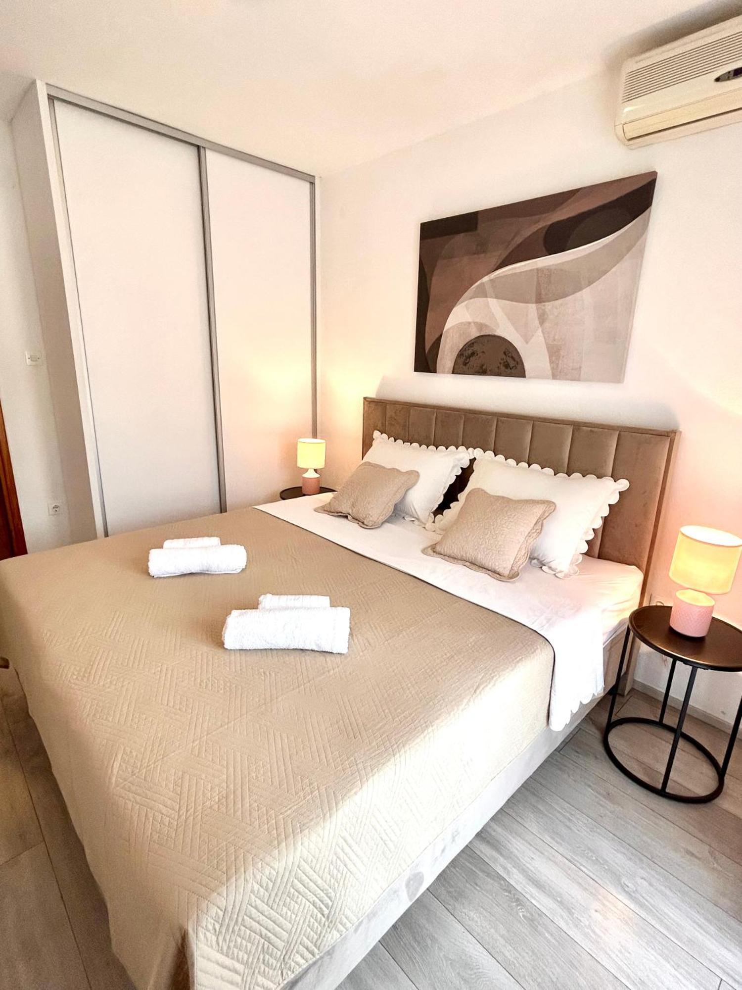 Apartman Zorka ポヴィヤ エクステリア 写真