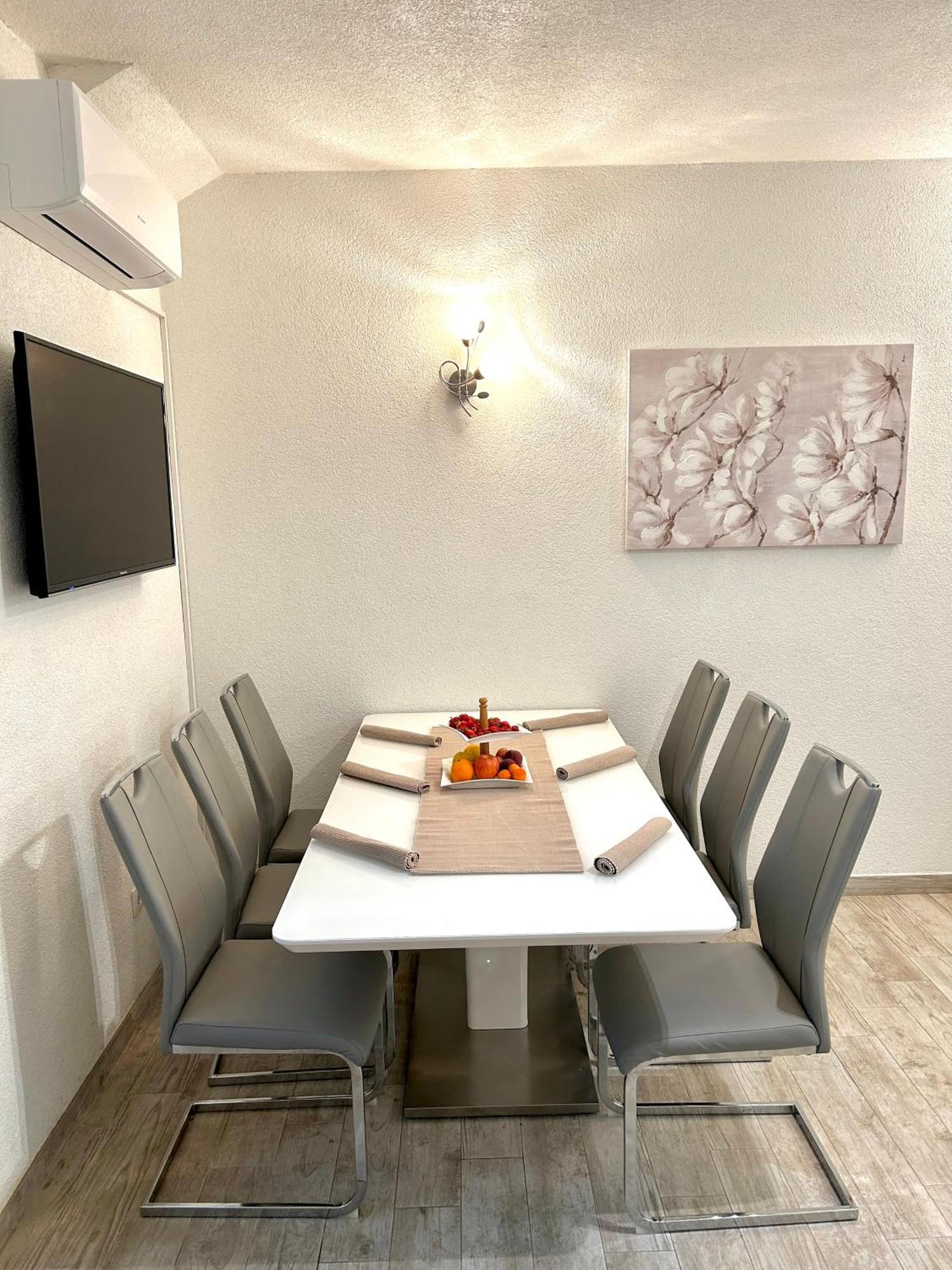 Apartman Zorka ポヴィヤ エクステリア 写真