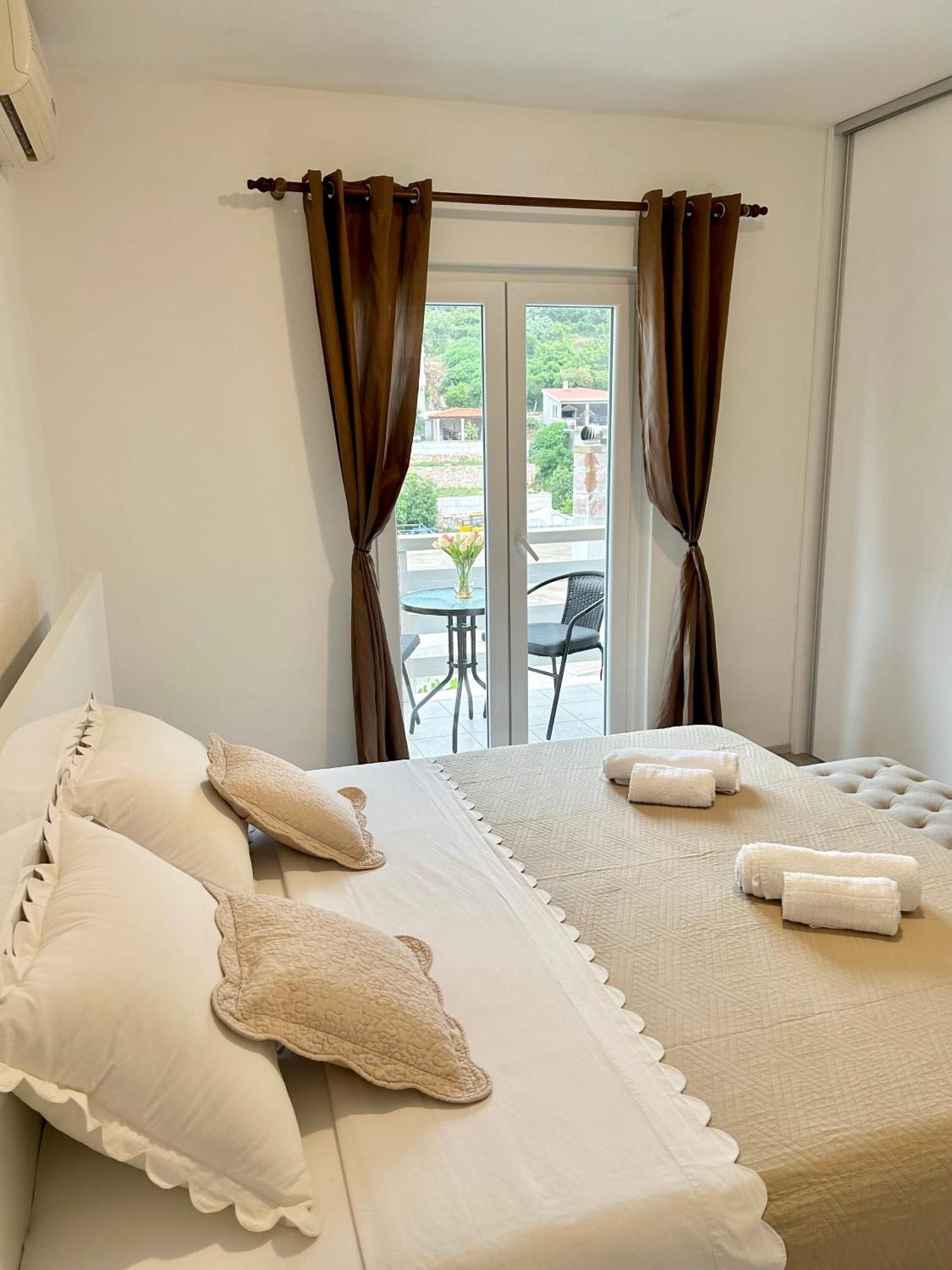 Apartman Zorka ポヴィヤ エクステリア 写真
